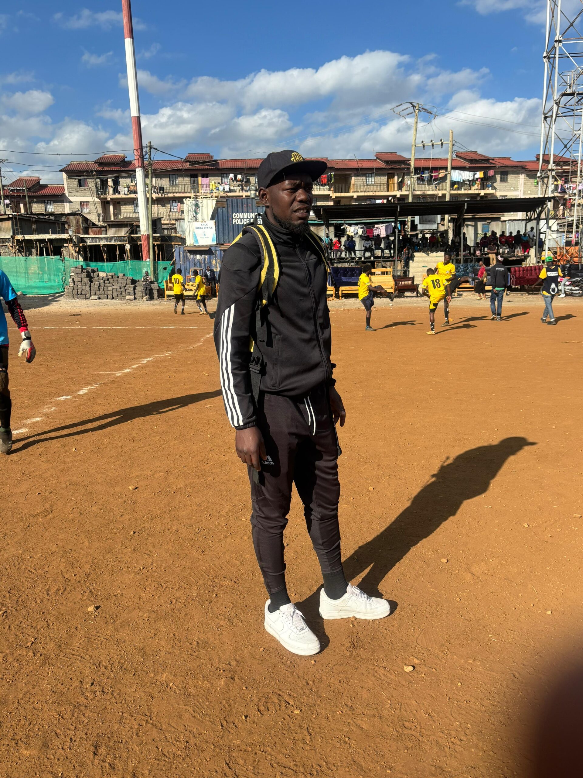 Dennis Mutanda (Coach Rio)